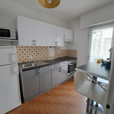 Appartement Vue Mer, Plage à 5min à pied, Accès direct en tramway