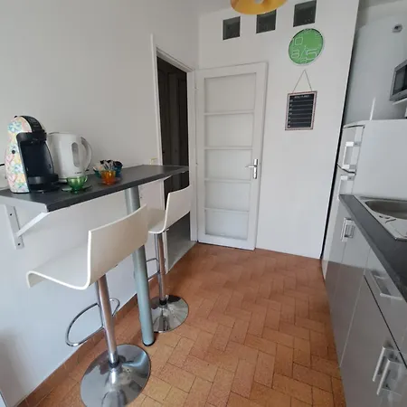 Vue Mer, Plage à 5min à pied, Accès direct en tramway Appartement *